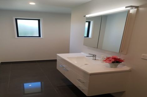 Photo of property in 1a Links Drive, Waiwhakaiho, New Plymouth, 4312