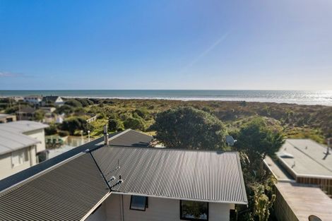Photo of property in 5 Moana Street, Otaki Beach, Otaki, 5512