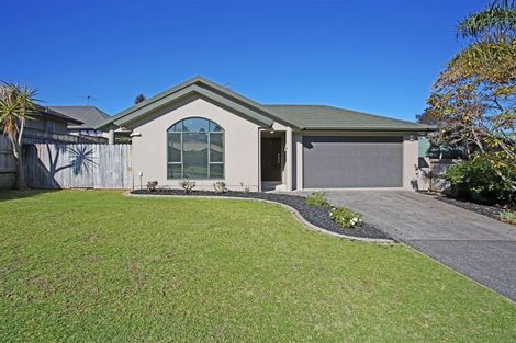 Photo of property in 4 Max Short Drive, Pukekohe, 2120