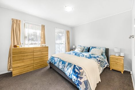 Photo of property in 1/12 Glenvar Road, Torbay, Auckland, 0630