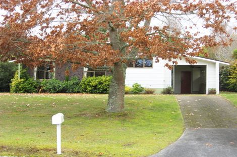 Photo of property in 8 Gibbs Place, Kinloch, Taupo, 3377