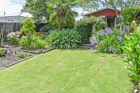 Photo of property in 46 Lipscombe Crescent, Havelock North, 4130