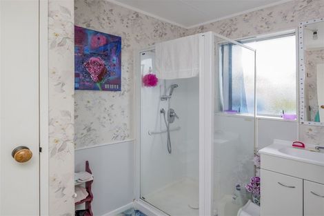 Photo of property in 110 Ryder Crescent, Levin, 5510