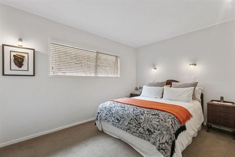 Photo of property in 13 James Evans Drive, Northcote, Auckland, 0627