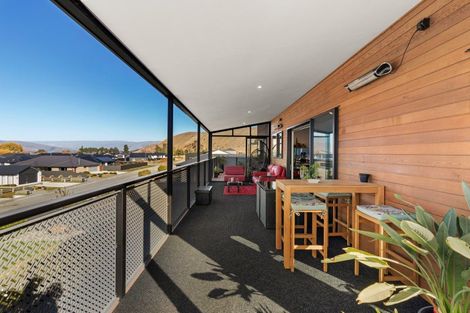 Photo of property in 45 Stratford Drive, Mount Pisa, Cromwell, 9383