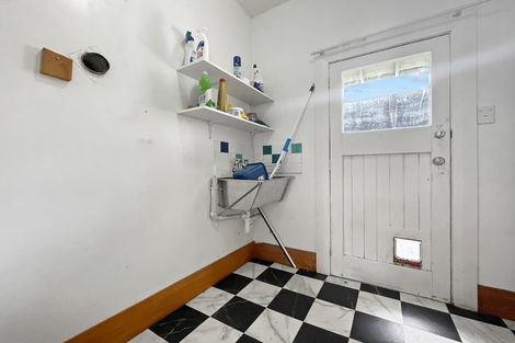 Photo of property in 25 Chamberlain Road, Karori, Wellington, 6012