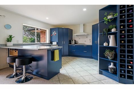 Photo of property in 36 Kohanga Road, Mangere Bridge, Auckland, 2022