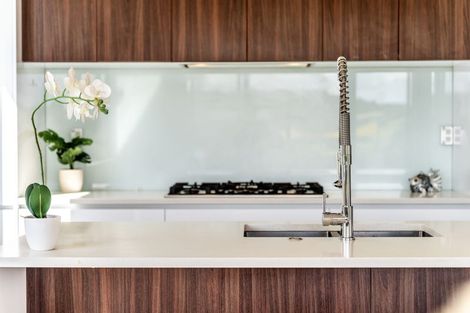 Photo of property in 1 Parkview Drive, Gulf Harbour, Whangaparaoa, 0930