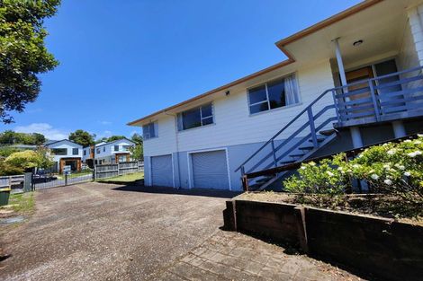 Photo of property in 21 Sequoia Place, Sunnynook, Auckland, 0620