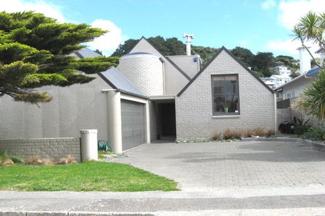 Photo of property in 52 Burnham Street, Seatoun, Wellington, 6022
