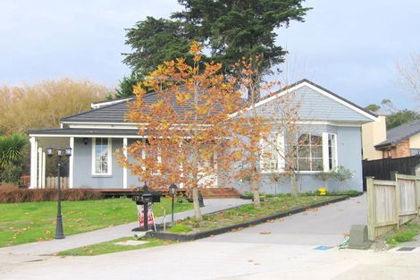 Photo of property in 17 Willowbank Close, East Tamaki Heights, Auckland, 2016