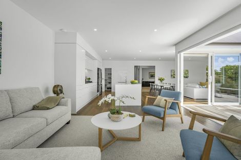 Photo of property in 23 Pukatea Street, Eastbourne, Lower Hutt, 5013