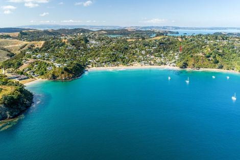 Photo of property in 35 Miro Road, Palm Beach, Waiheke Island, 1081