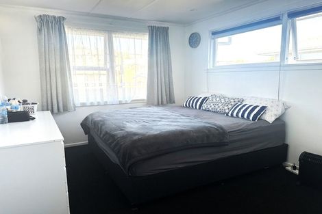 Photo of property in 16 Clyde Carr Crescent, Waimataitai, Timaru, 7910