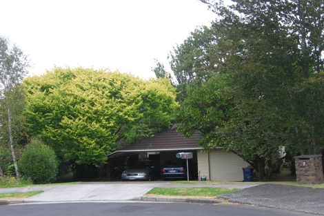 Photo of property in 9 Jessmae Place, Hillcrest, Auckland, 0627