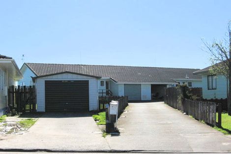 Photo of property in 4/12 Elsie Morton Place, Papakura, 2110