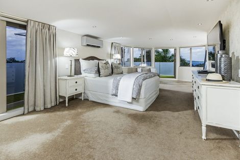 Photo of property in 254a Hurstmere Road, Takapuna, Auckland, 0622