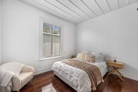 Photo of property in 407 Marine Parade, Napier South, Napier, 4110