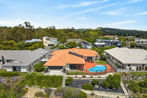 Photo of property in 4 Woodford Heights, Havelock North, 4130