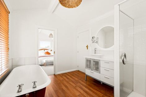 Photo of property in 142 Nelson Crescent, Napier South, Napier, 4110