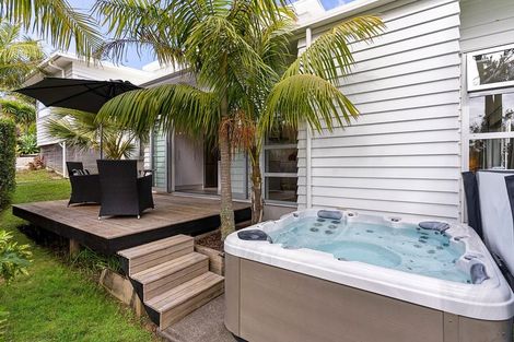 Photo of property in 104 Glendhu Road, Bayview, Auckland, 0629