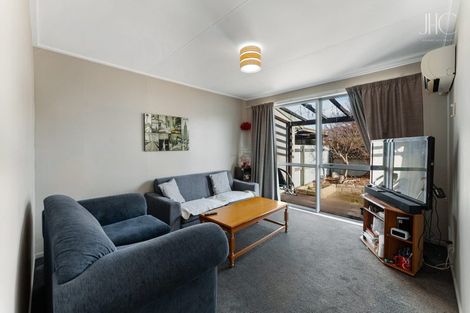 Photo of property in 66b Molyneux Avenue, Cromwell, 9310