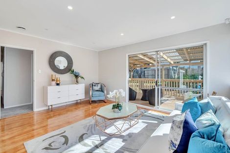 Photo of property in 25 Compton Street, Hillcrest, Auckland, 0627