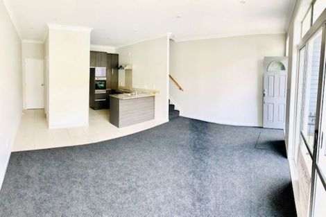 Photo of property in 6/44 Carlos Drive, Flat Bush, Auckland, 2016