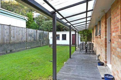 Photo of property in 11 Lowry Crescent, Stokes Valley, Lower Hutt, 5019