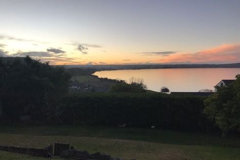 Photo of property in 7a Naera Place, Kawaha Point, Rotorua, 3010