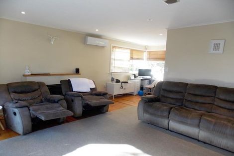 Photo of property in 38 Catherine Crescent, Paparangi, Wellington, 6037