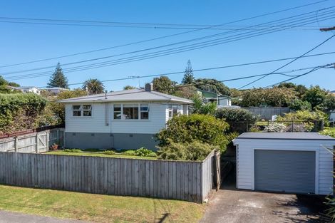 Photo of property in 4 Clarkes Crescent, Paekakariki, 5034