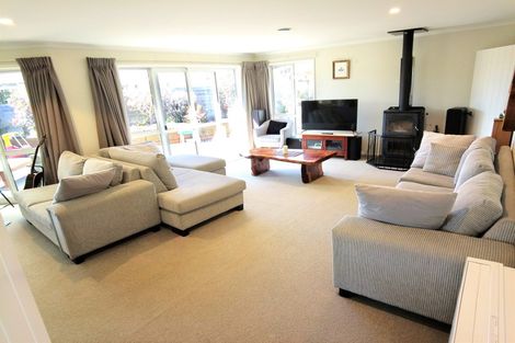 Photo of property in 15 Harold Place, Stoke, Nelson, 7011