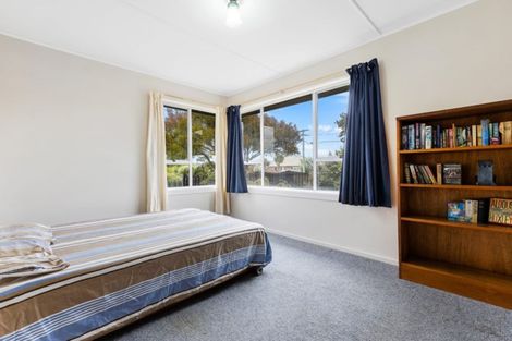 Photo of property in 1 Solent Place, Aranui, Christchurch, 8061