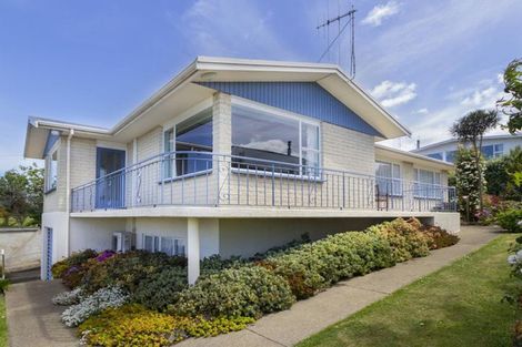 Photo of property in 18 Wharfe Street, South Hill, Oamaru, 9400