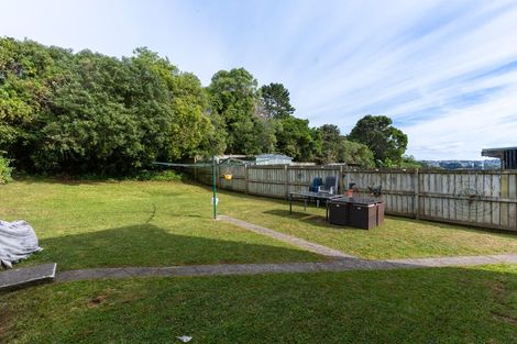 Photo of property in 24 Derby Place, Cannons Creek, Porirua, 5024