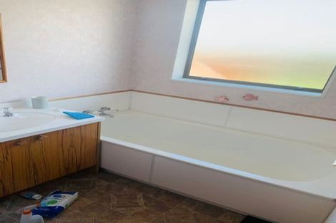 Photo of property in 3/116 Titirangi Road, New Lynn, Auckland, 0600