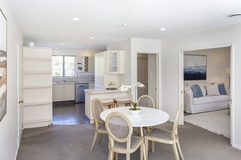 Photo of property in 2/37 Avonhead Road, Avonhead, Christchurch, 8042