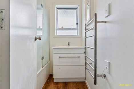 Photo of property in 10 Ellen Street, Manurewa East, Auckland, 2102