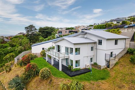 Photo of property in 12 Mandalay Lane, Redcliffs, Christchurch, 8081