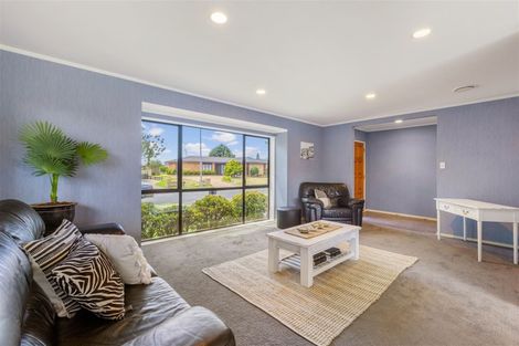 Photo of property in 13 Seneca Court, Golflands, Auckland, 2013