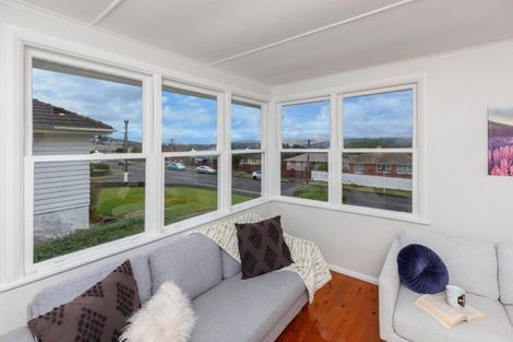 Photo of property in 35 Kotuku Street, Elsdon, Porirua, 5022