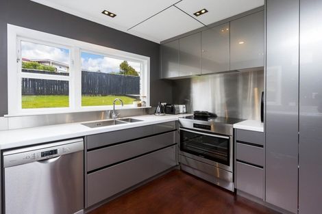 Photo of property in 55 Sunbrae Drive, Silverstream, Upper Hutt, 5019