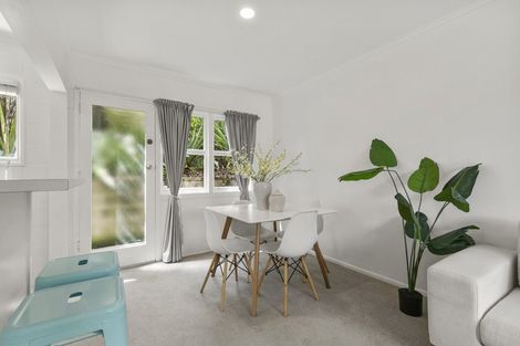 Photo of property in 4/5 Edgars Road, Westmere, Auckland, 1022