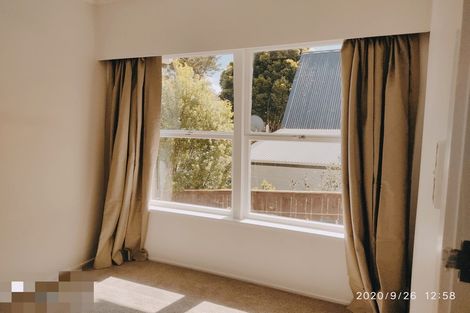 Photo of property in 1/4 Lynn Road, Bayview, Auckland, 0629
