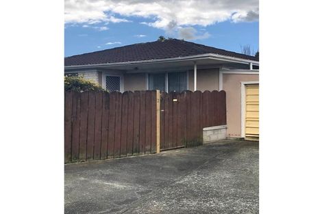 Photo of property in 2/34a Kelvin Road, Papakura, 2110