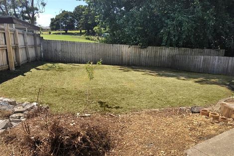 Photo of property in 30 Leaver Place, Weymouth, Auckland, 2103