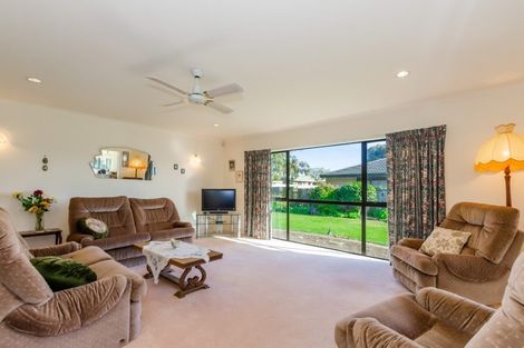 Photo of property in 76 Parata Street, Waikanae, 5036