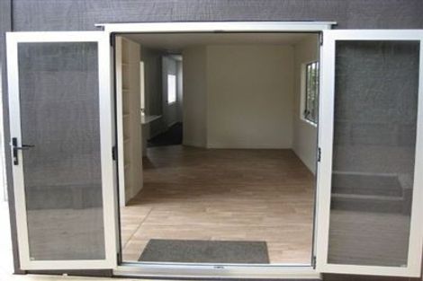 Photo of property in 2/19 Edgeworth Road, Glenfield, Auckland, 0629