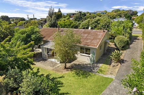 Photo of property in 15 Ngaio Street, Otaki Beach, Otaki, 5512